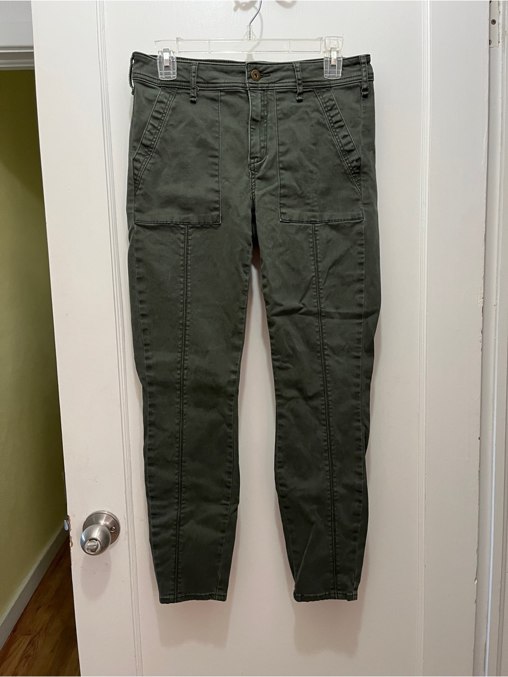 Anthropologie Pilcro “The Wanderer” Utility Patch Skinny Pant, W’s size 28